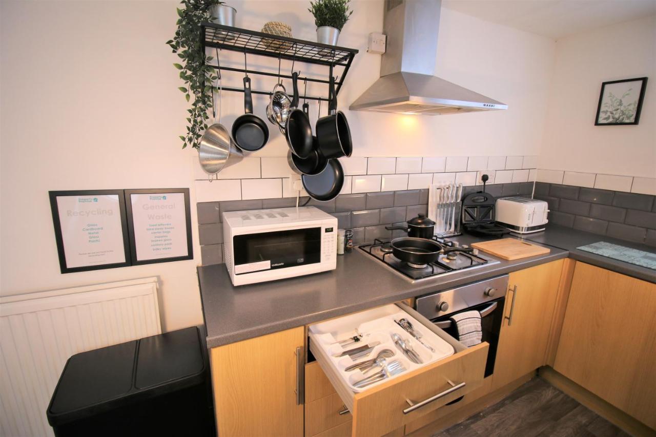 Three Bedroom Townhouse - Free Local Parking - By Property Promise Кардіфф Екстер'єр фото